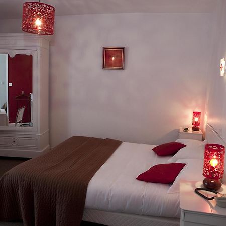 Logis Hotel Le Chrismas ชาโตแล็ง ภายนอก รูปภาพ
